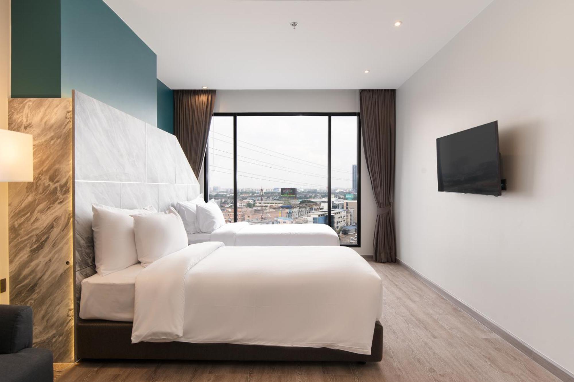 Thaya Hotel Bangkok Exterior photo